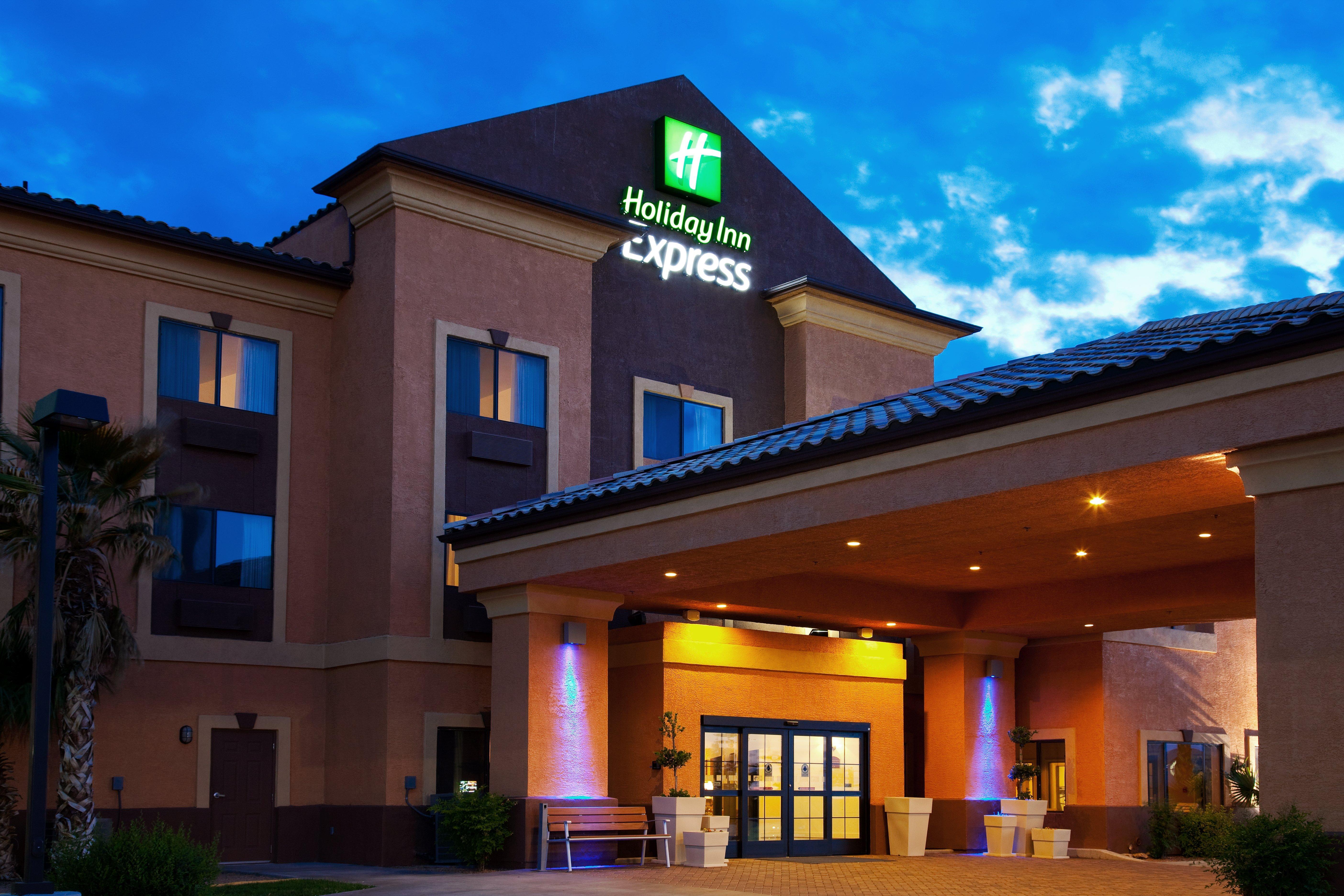Holiday Inn Express Kingman By Ihg Exterior photo